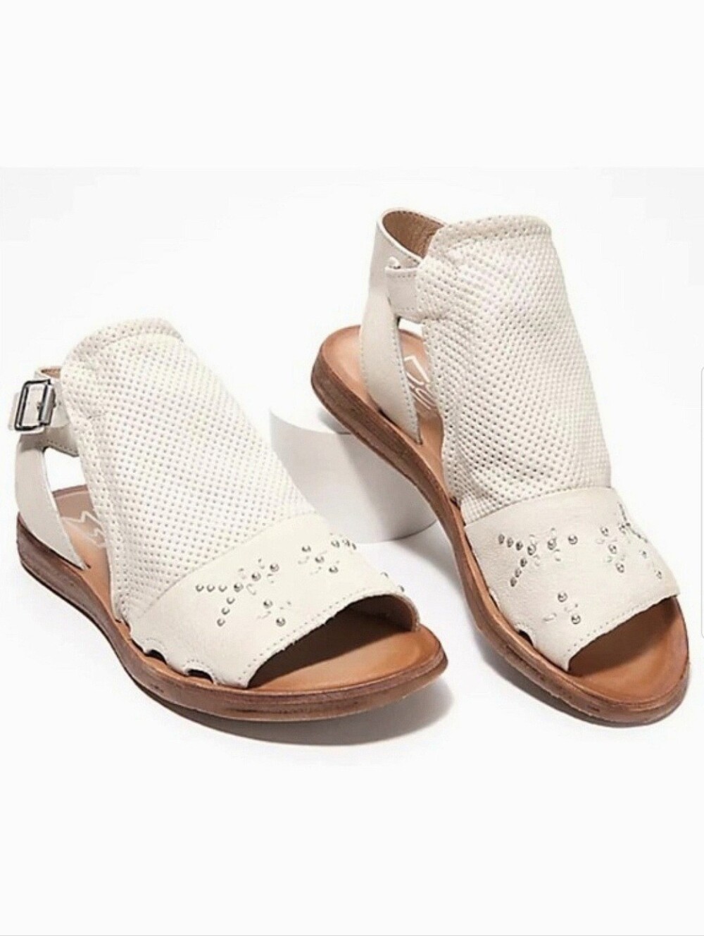 MIZ MOOZ Fifi Ankle Strap Sandals US 11 Open Toe Flats